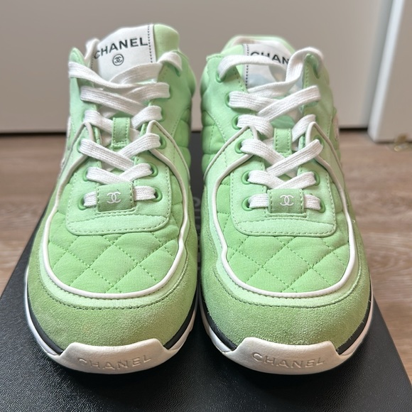 ❌SOLD❌ Chanel Sneakers Green 38.5 *RARE* - Picture 2 of 9